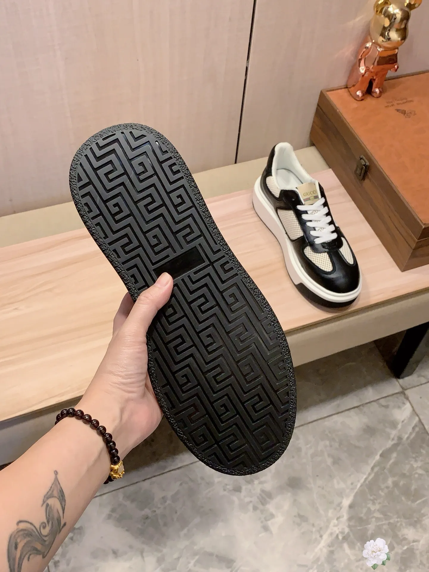Men's men's shoes💰460💰💰🎩🎩[Lightning][Lightning] "Gucci*" The latest • popular casual shoes, top brand [seduce] luxury ~ purchasing agency, top ~ quality. [Strong] The upper is made of imported breathable cowhide with material ➕ breathable sheepskin feet (•) and fine workmanship. The original stylish and stylish soft rubber wear-resistant and non-slip outsole is light and comfortable on the feet. The real thing looks better when photographed in person. 0127: code: 38-44, 2️⃣ colors selected